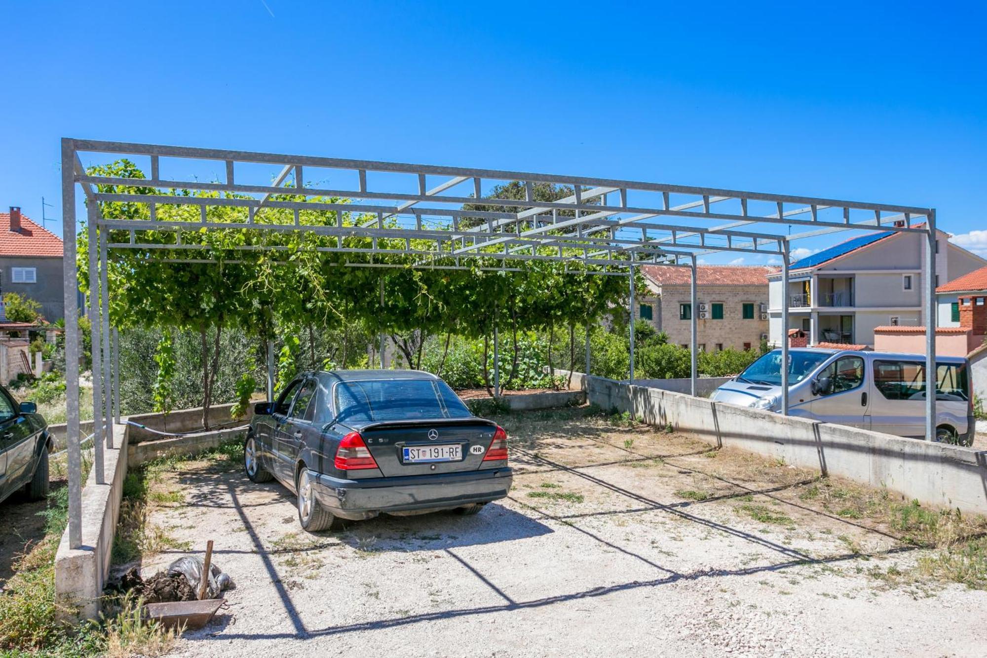 Apartments And Rooms With Parking Space Supetar, Brac - 5658 Exterior photo